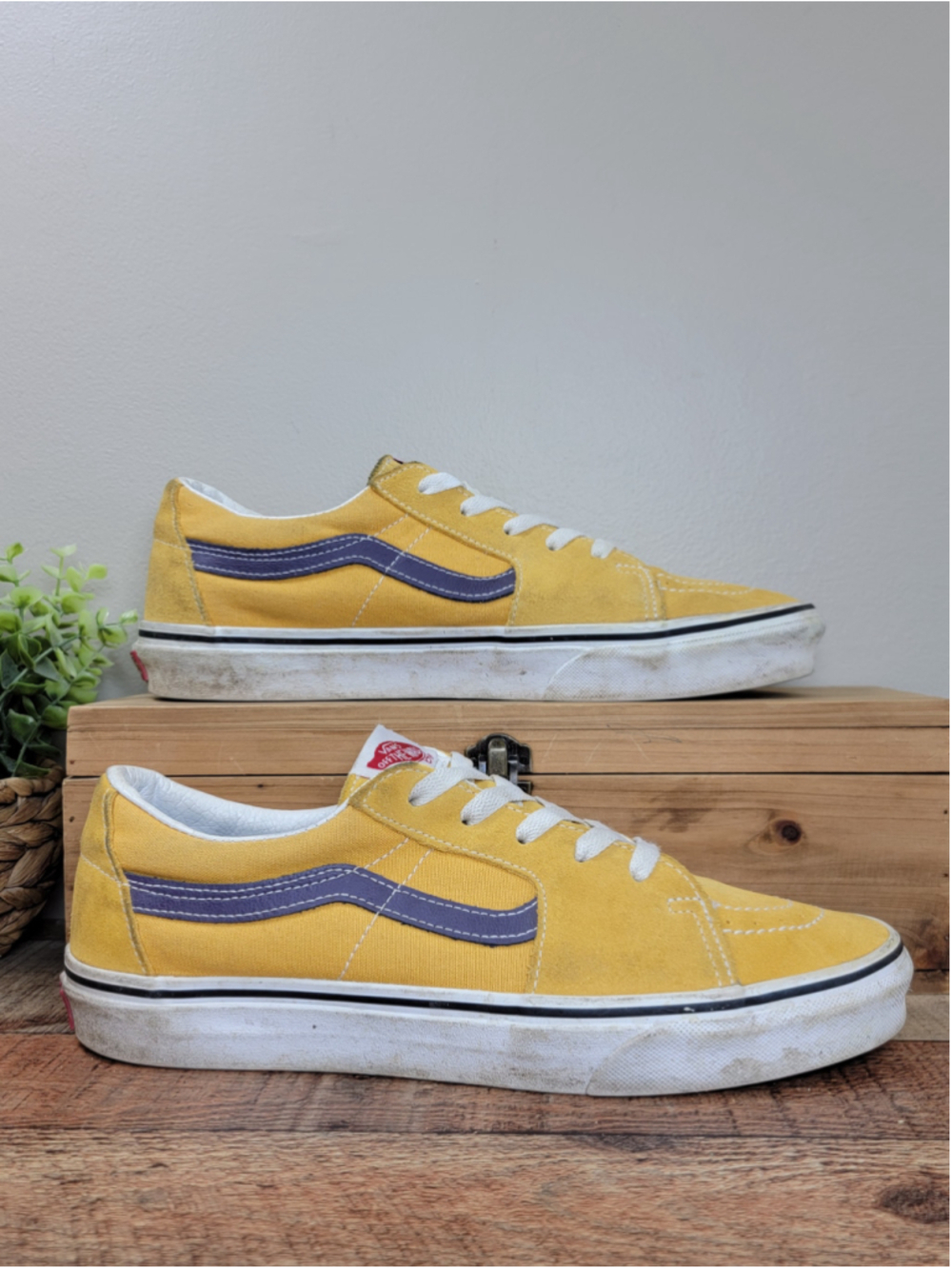 Vans 9.5 SK8 Low Top Honey Gold Purple Velvet Lakers Suede Canvas Shoes Sneakers